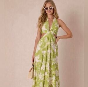 L-006-
Vici Green and White Floral Halter Dress size Large